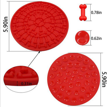 Red licking mat and its dimensions. Mat is 5.9 in in total, mat width is 0.31 in and each suction cup is 0.62 in. 